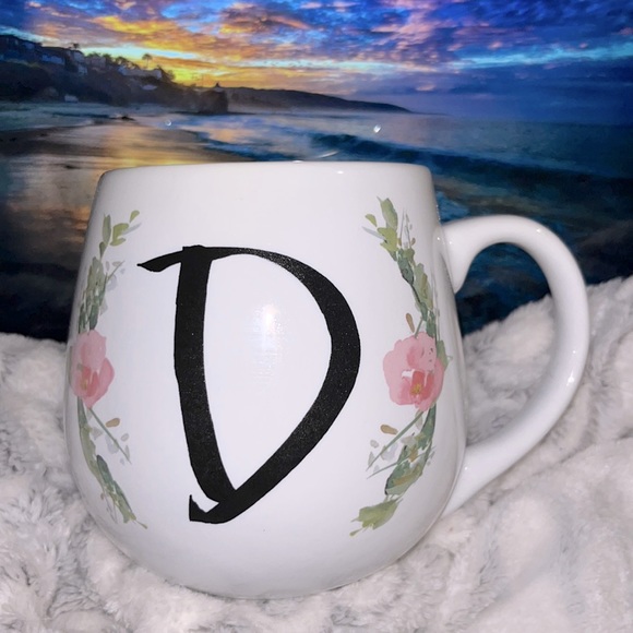 Prima design monogram D mug - Picture 2 of 8